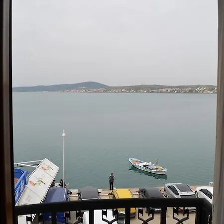 Ayvalik Palas Hotel 2*