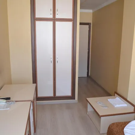 Ayvalik Palas Hotel 2* Ayvalı