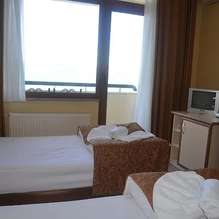 Ayvalik Palas Hotel 2*